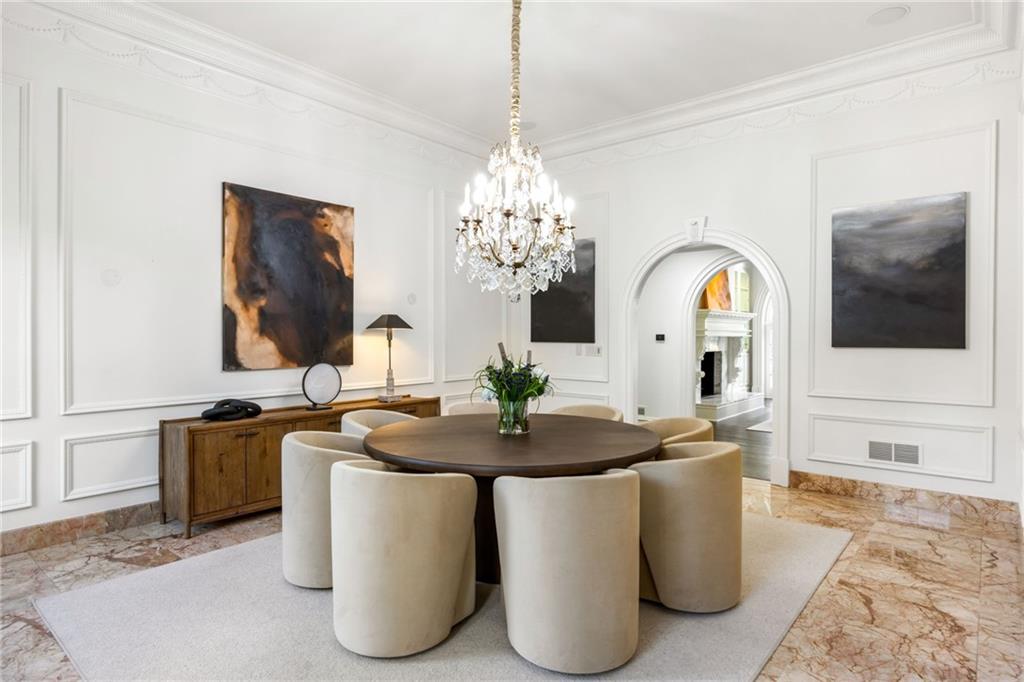 4571 Columns Drive SE