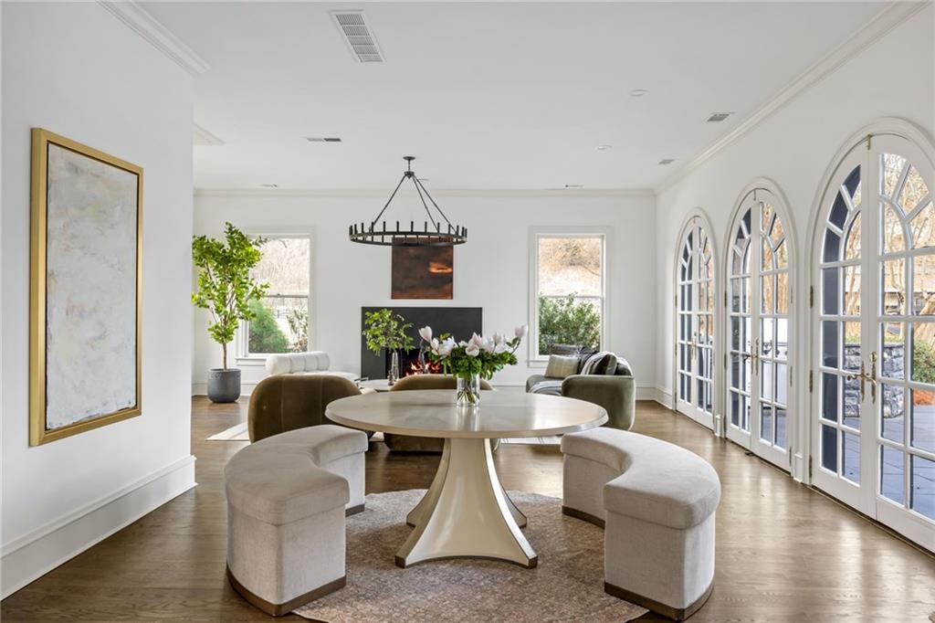 4571 Columns Drive SE