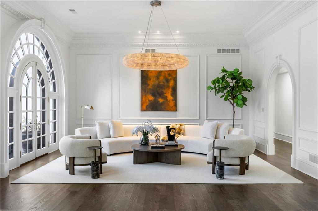 4571 Columns Drive SE