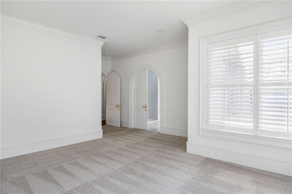 4571 Columns Drive SE