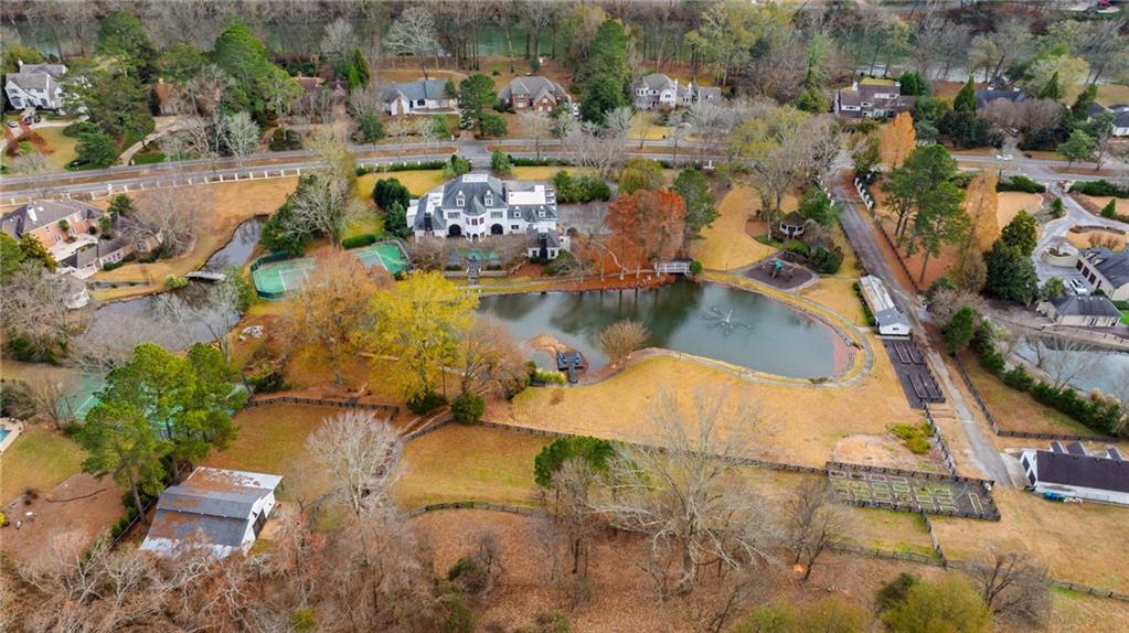 4571 Columns Drive SE