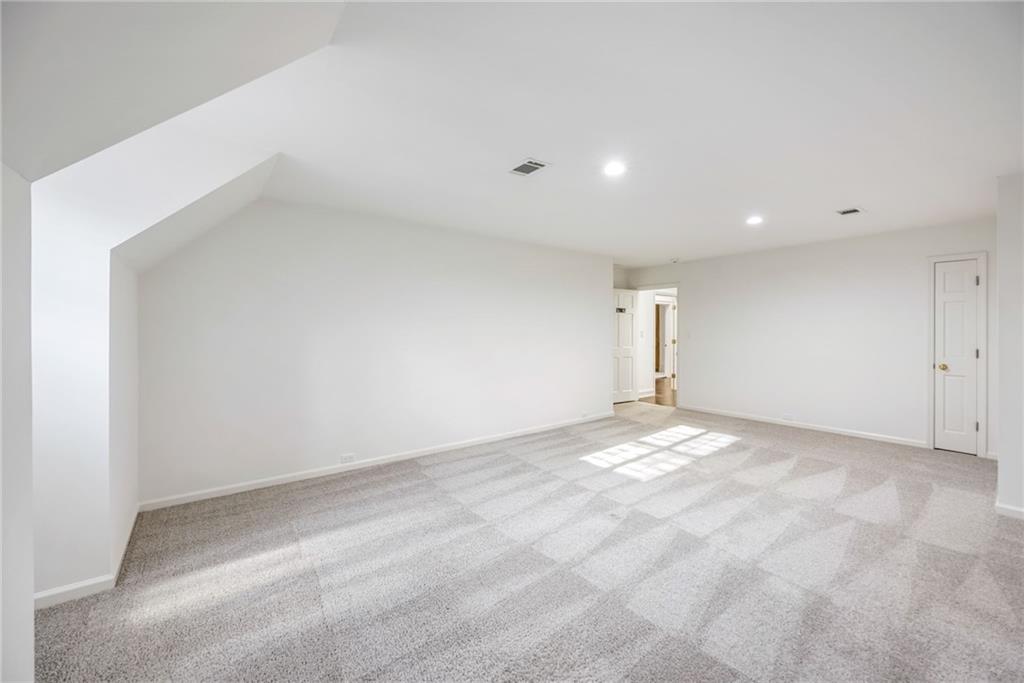 4571 Columns Drive SE