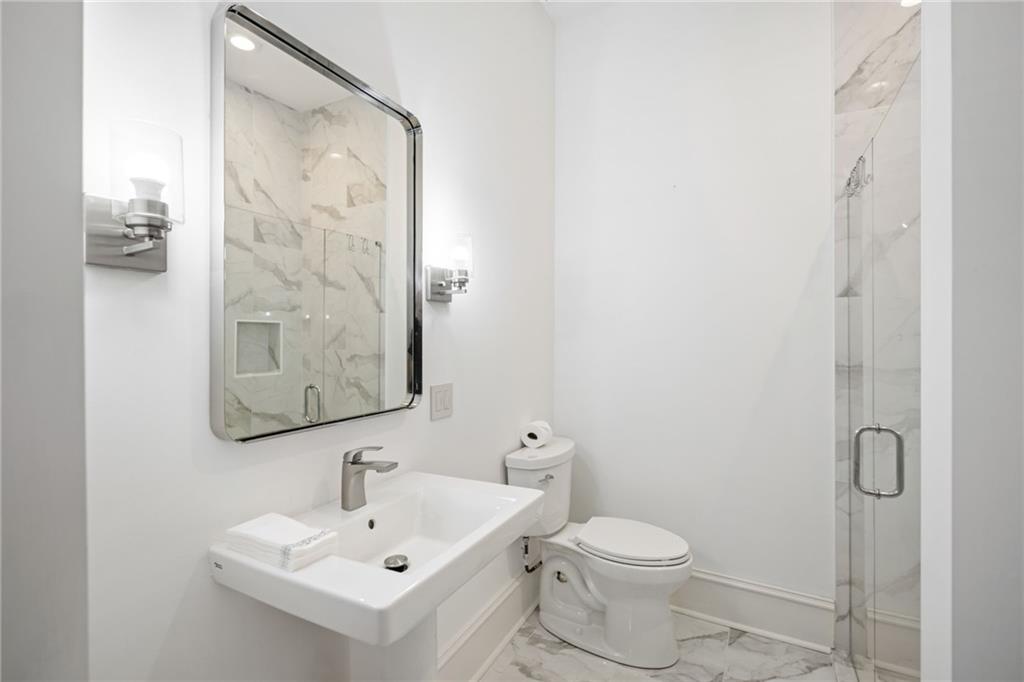 4571 Columns Drive SE