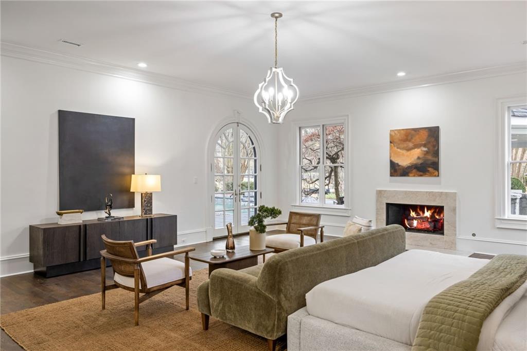 4571 Columns Drive SE