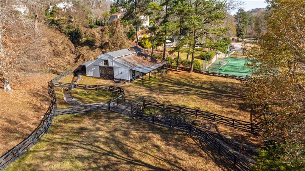 4571 Columns Drive SE