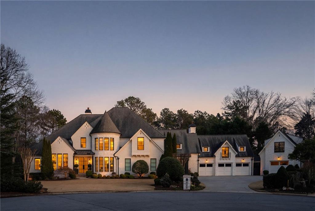 4488 Doral Circle SE