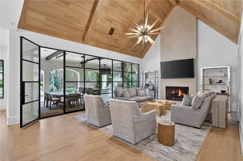 4488 Doral Circle SE