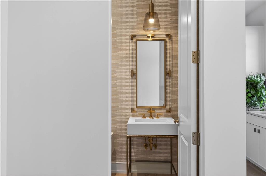 4488 Doral Circle SE