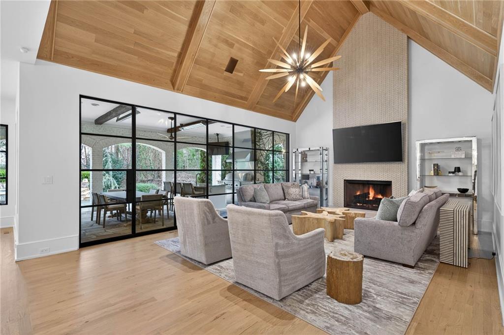 4488 Doral Circle SE