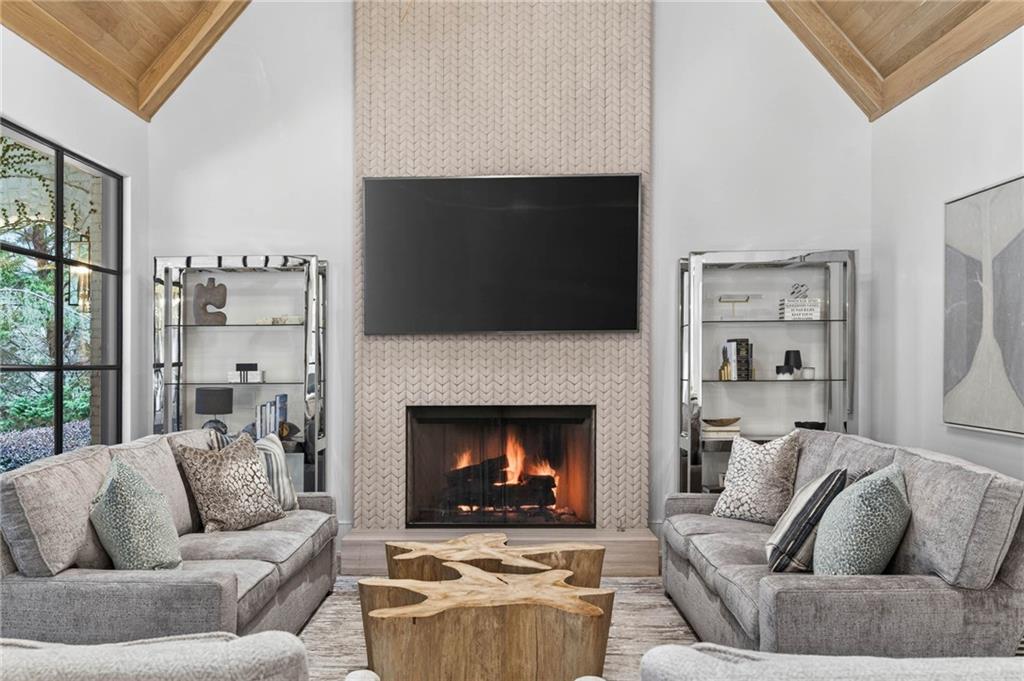 4488 Doral Circle SE