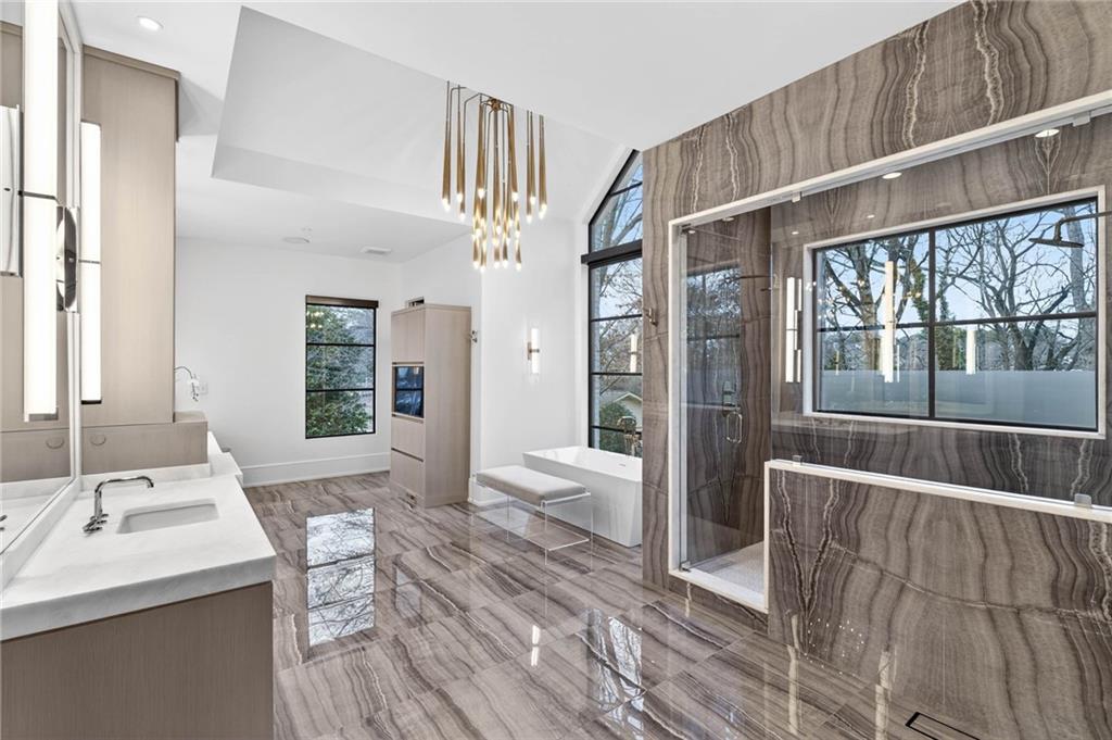 4488 Doral Circle SE