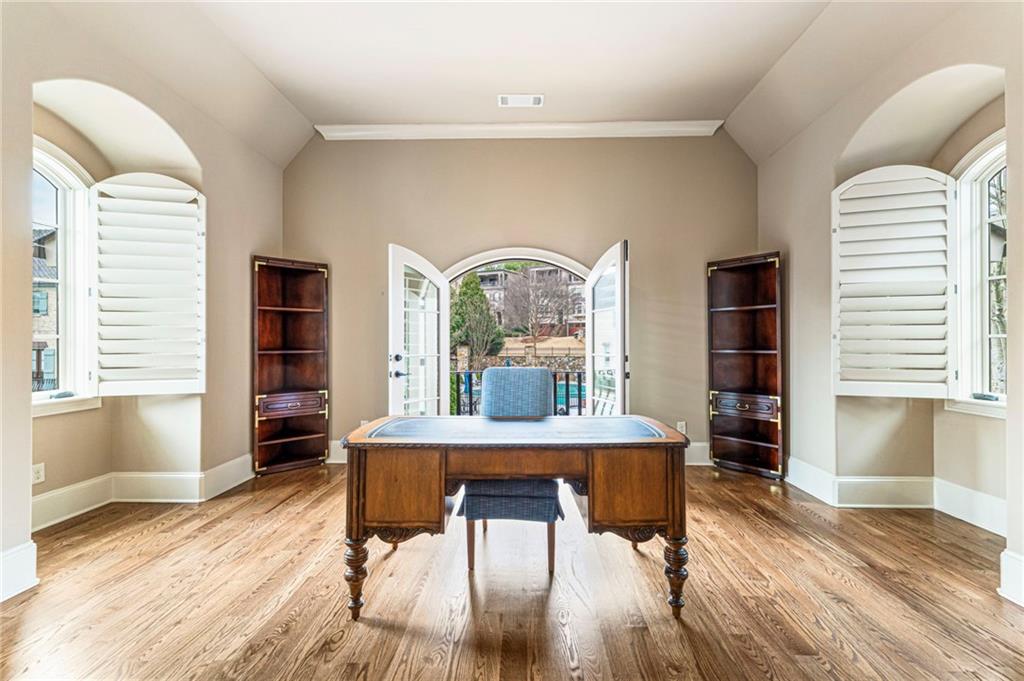 3751 Paces Lookout Circle SE