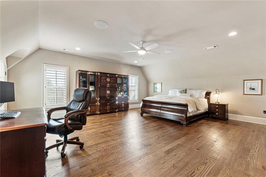 3751 Paces Lookout Circle SE