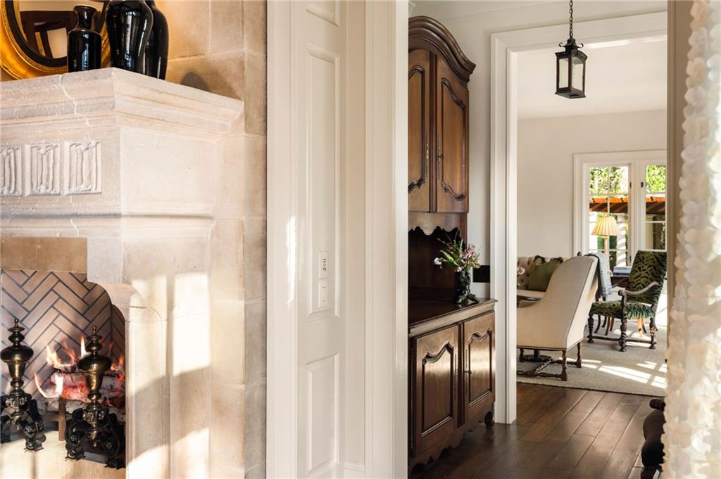 660 W Conway Drive NW