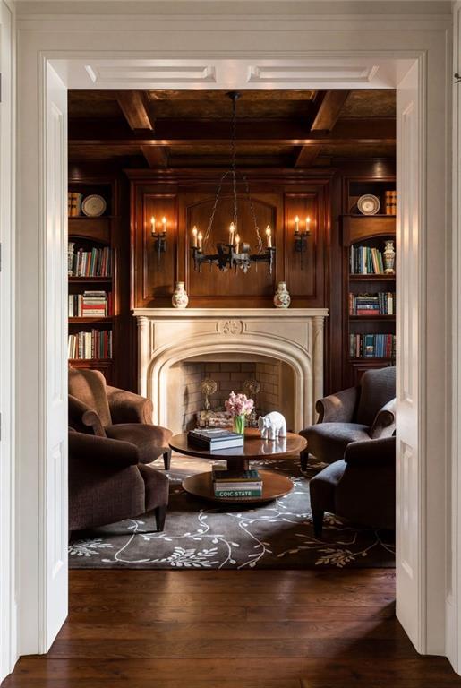 660 W Conway Drive NW