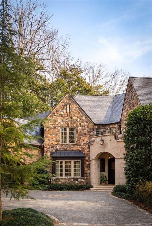 660 W Conway Drive NW