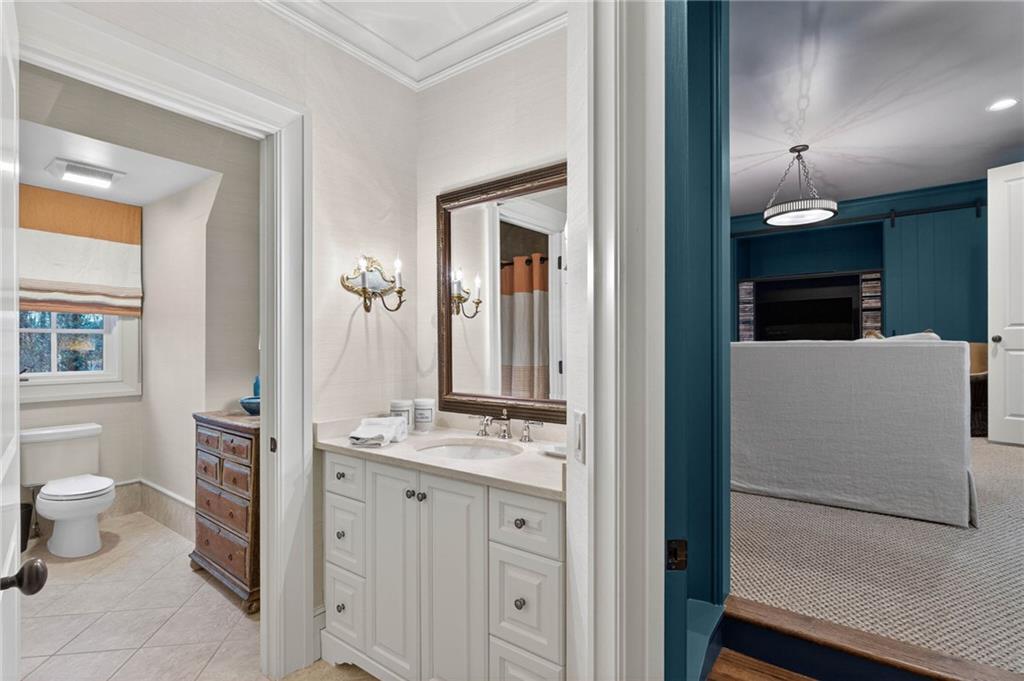 660 W Conway Drive NW