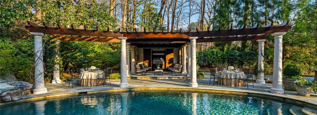 660 W Conway Drive NW