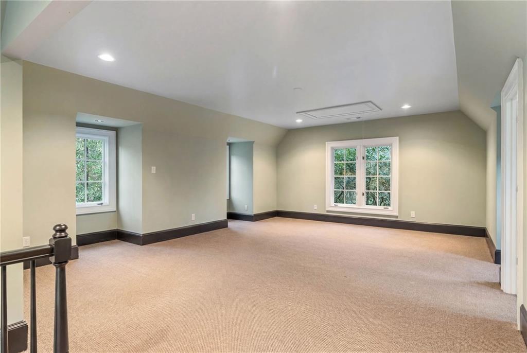 660 W Conway Drive NW