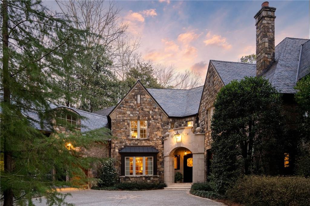 660 W Conway Drive NW