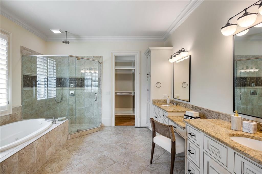 3751 Paces Lookout Circle