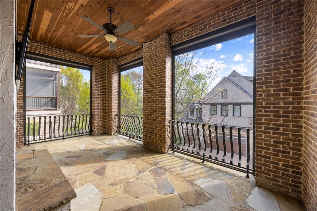 3751 Paces Lookout Circle