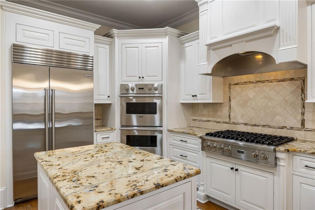 3751 Paces Lookout Circle