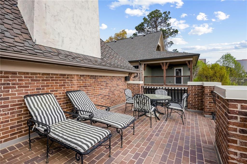 3751 Paces Lookout Circle