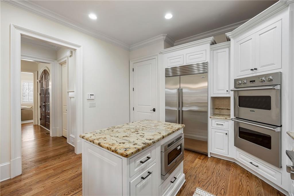 3751 Paces Lookout Circle