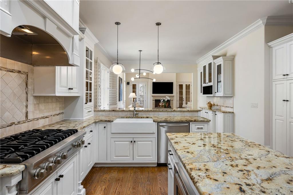 3751 Paces Lookout Circle