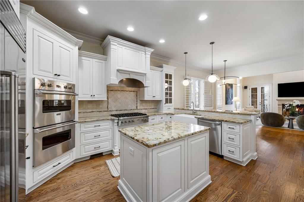 3751 Paces Lookout Circle