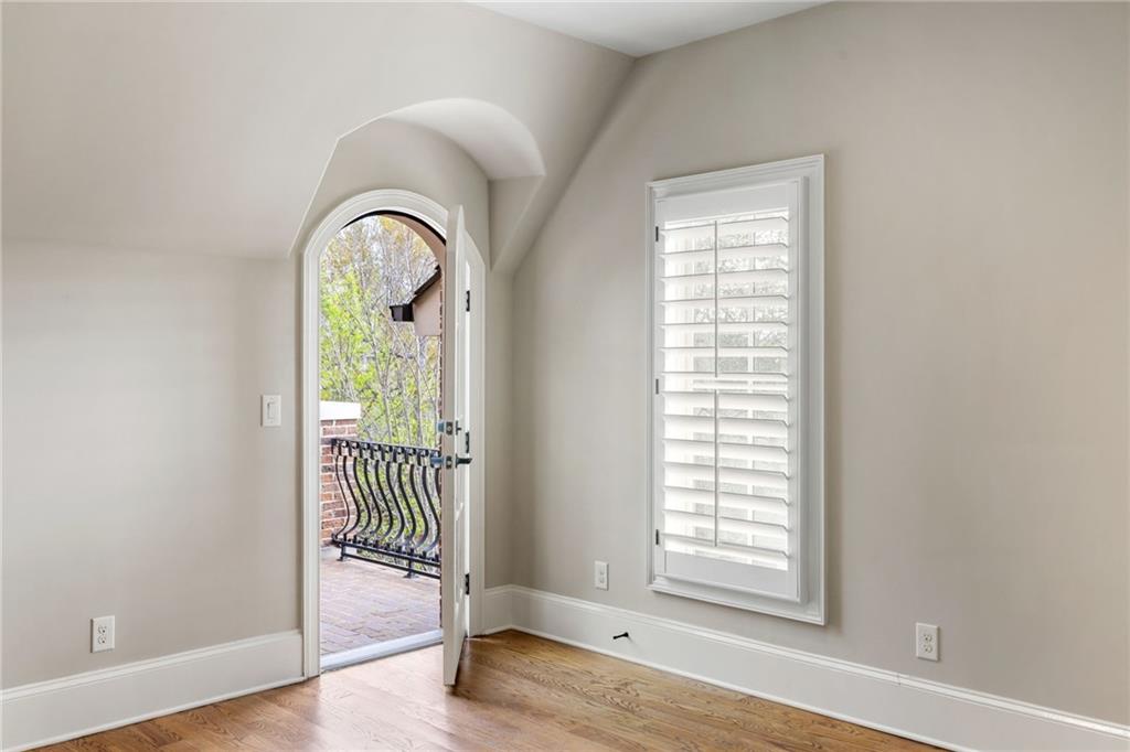 3751 Paces Lookout Circle