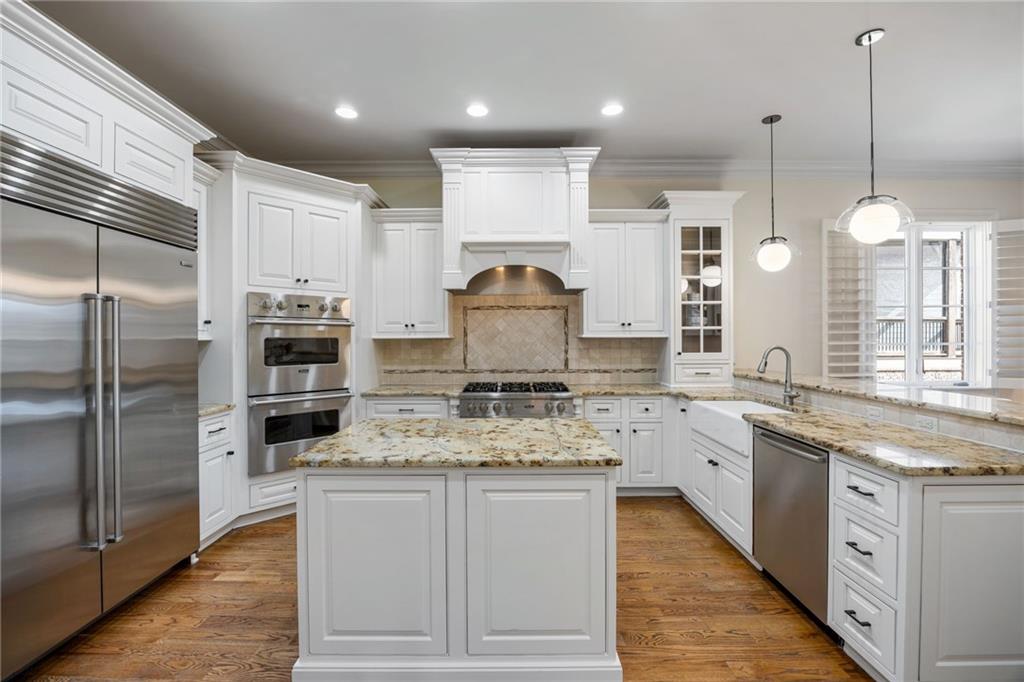 3751 Paces Lookout Circle