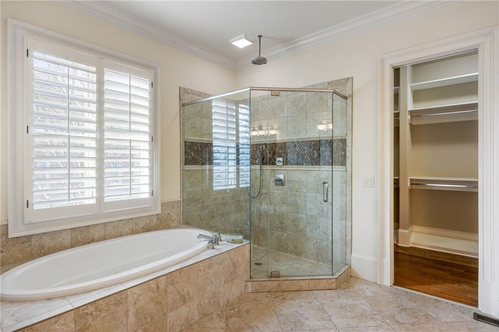 3751 Paces Lookout Circle