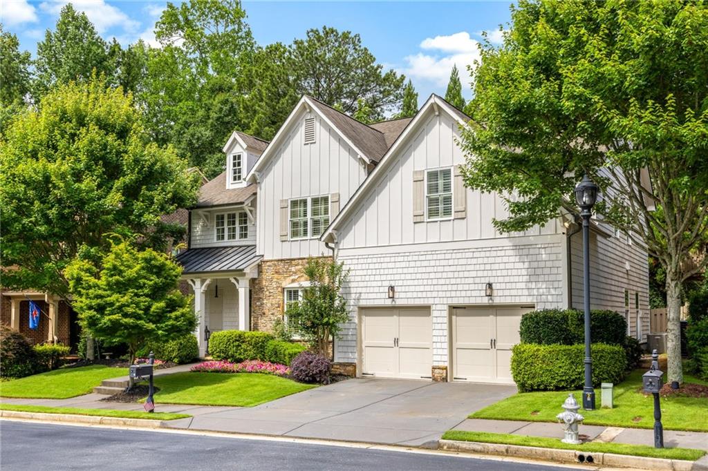 320 Valley Brook Way NE