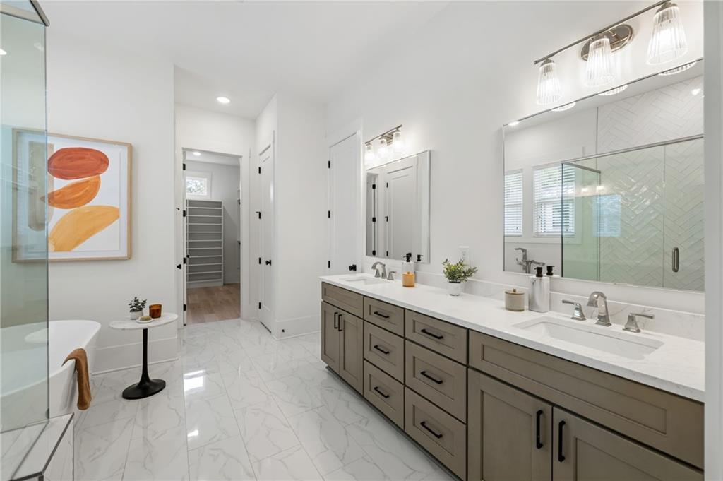 3896 Town Farms Drive