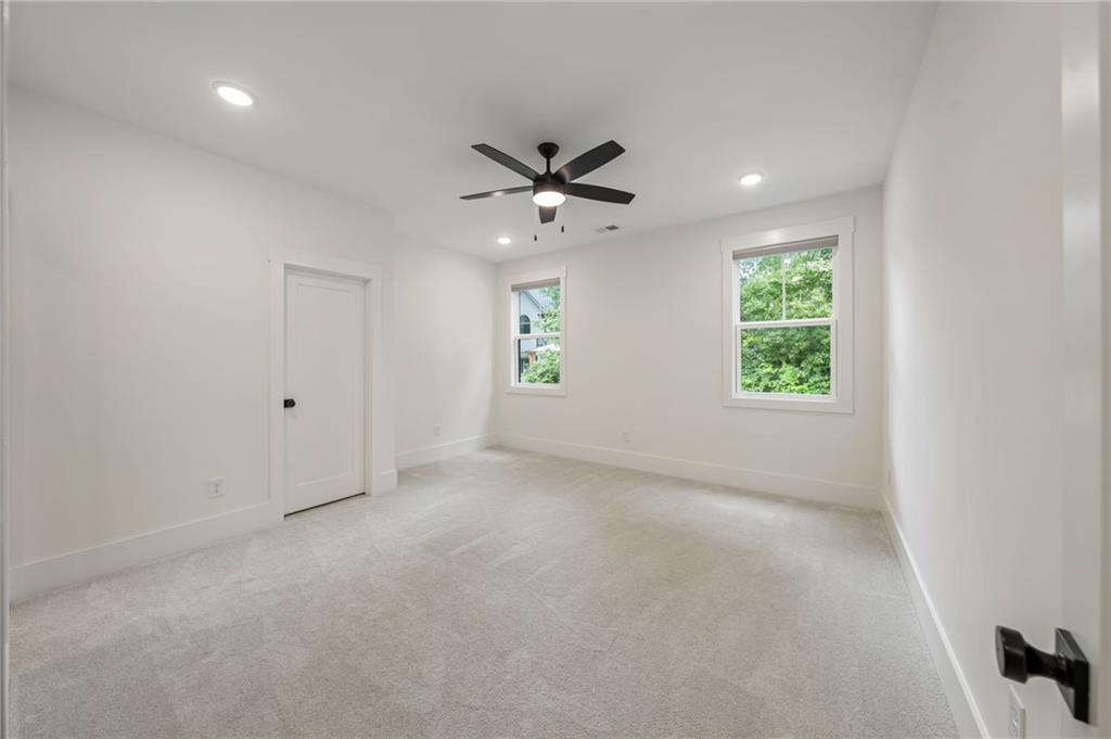 3896 Town Farms Drive