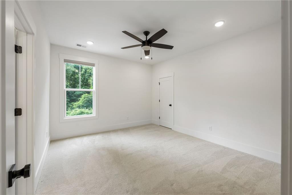 3896 Town Farms Drive