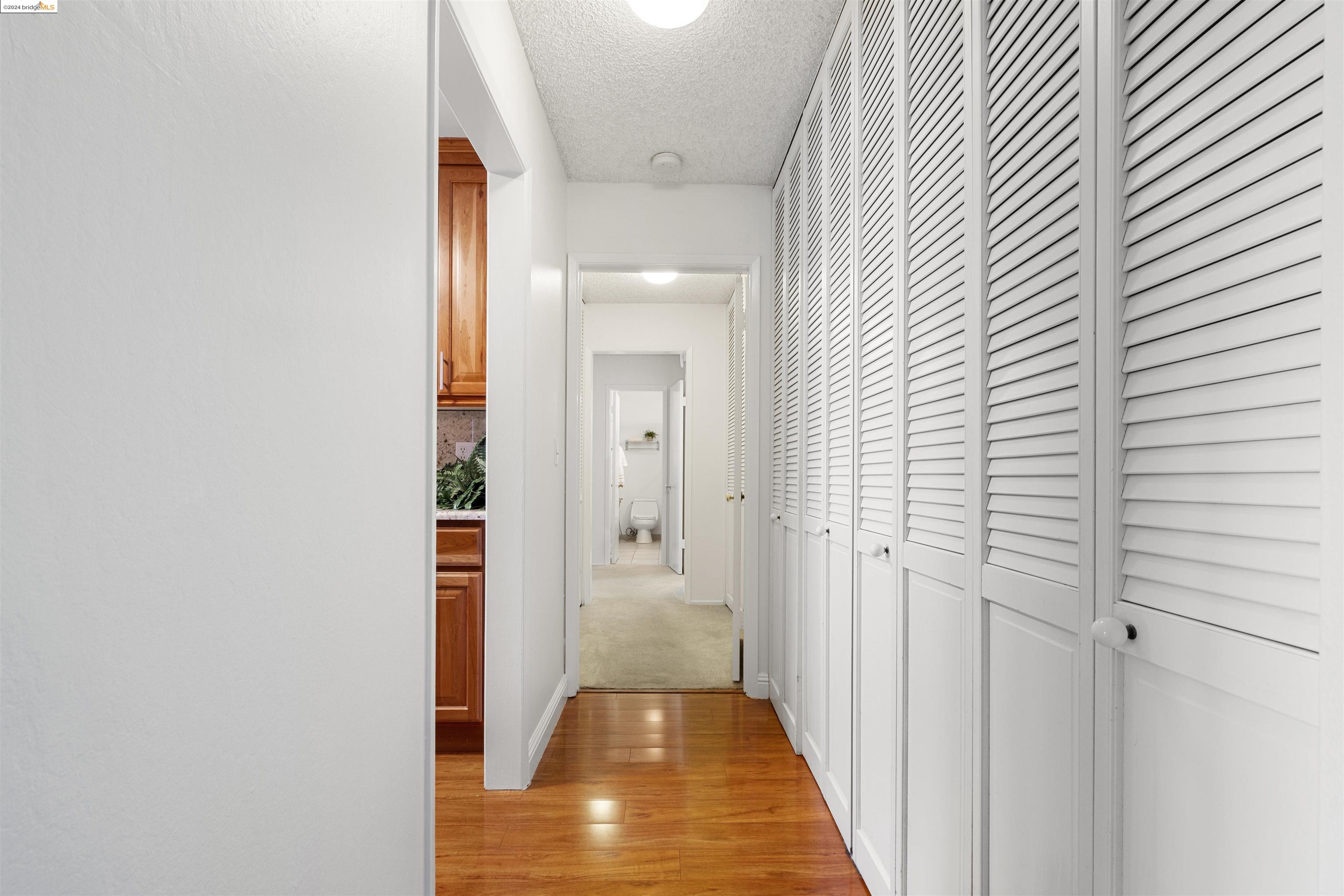 8 Captain Drive # E364