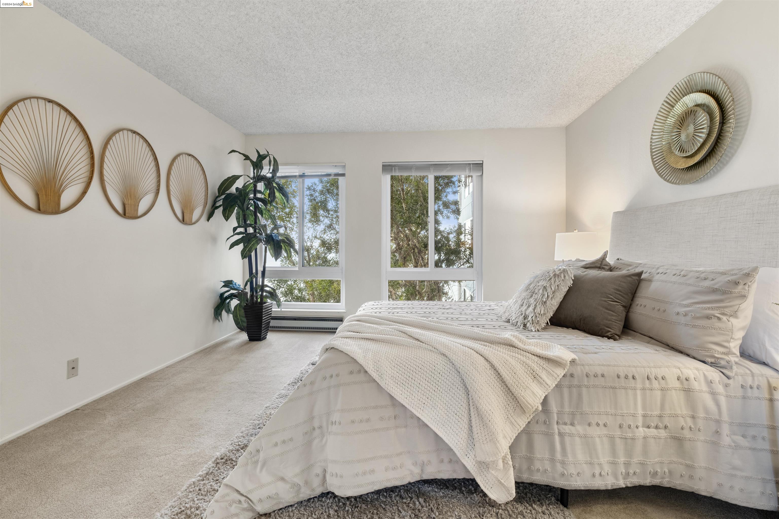 8 Captain Drive # E364