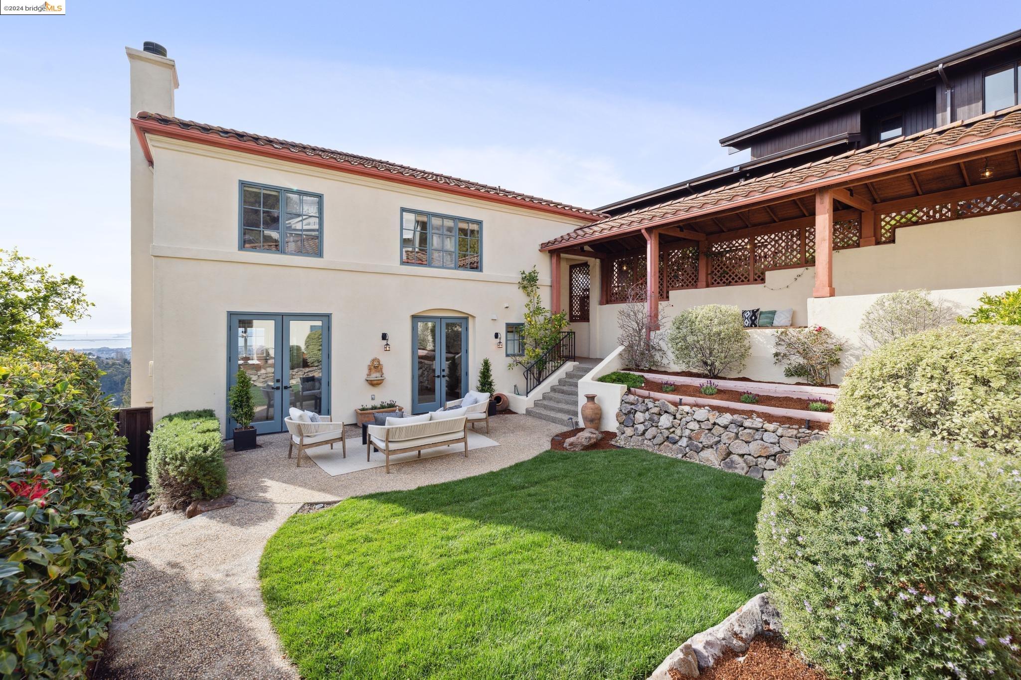 9050 Broadway Ter