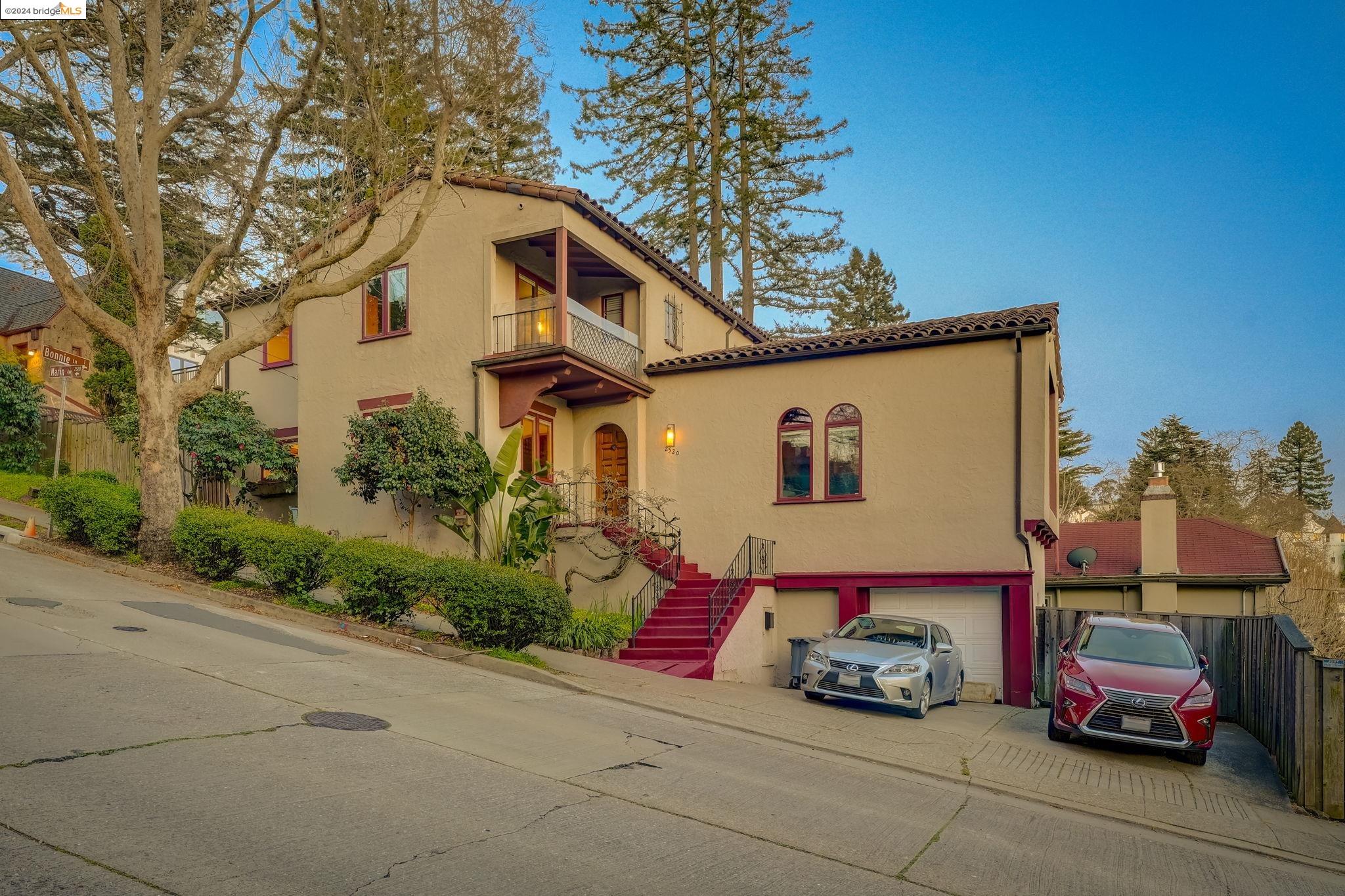 2520 Marin Ave