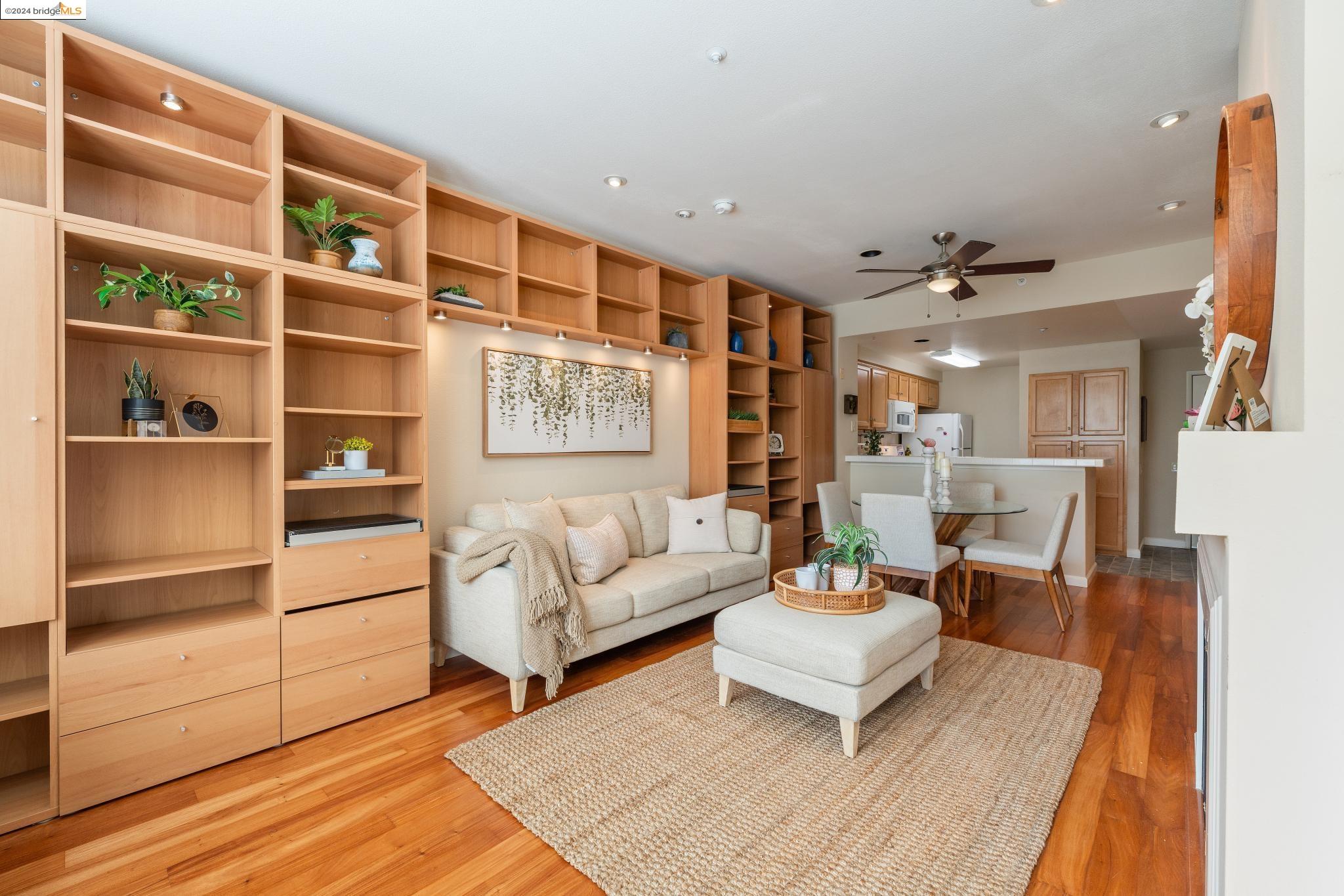 280 Caldecott Ln # 225