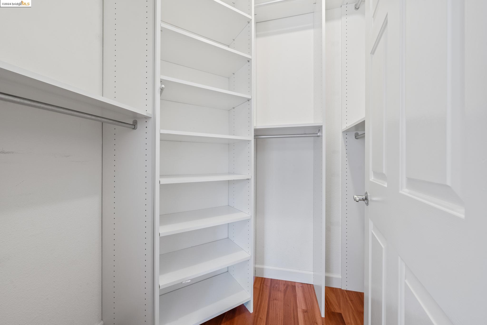 280 Caldecott Ln # 225