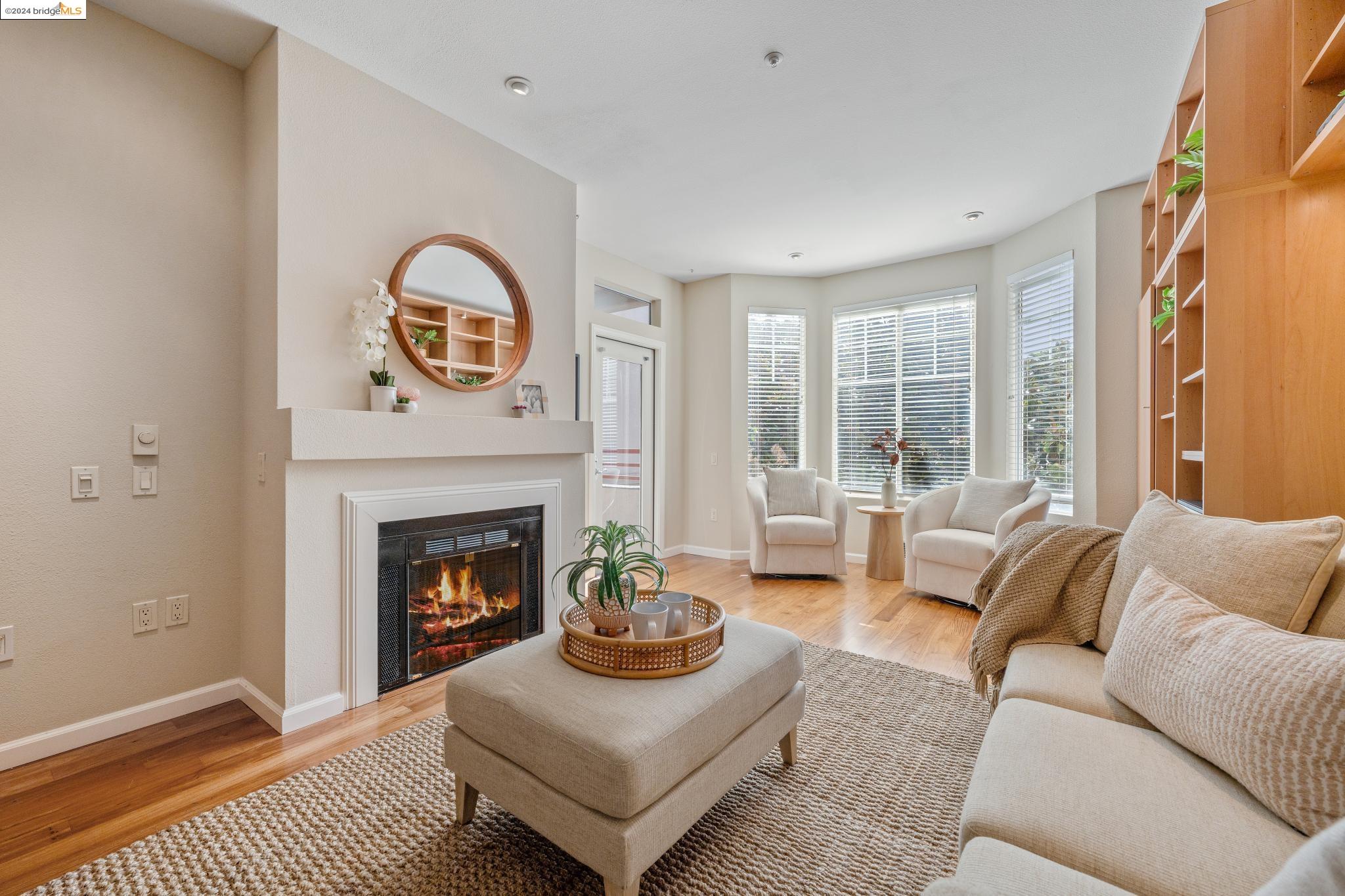 280 Caldecott Ln # 225