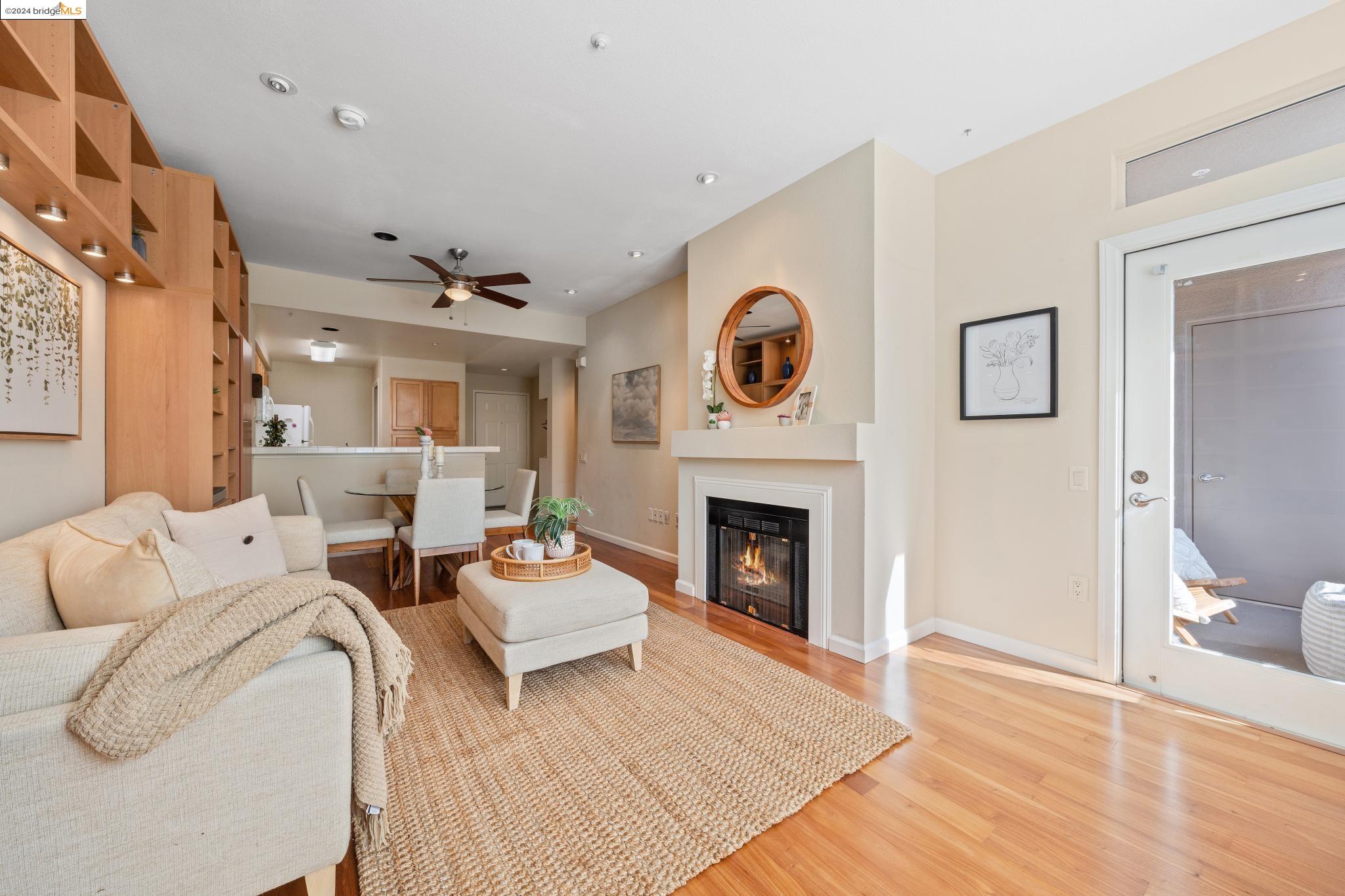 280 Caldecott Ln # 225