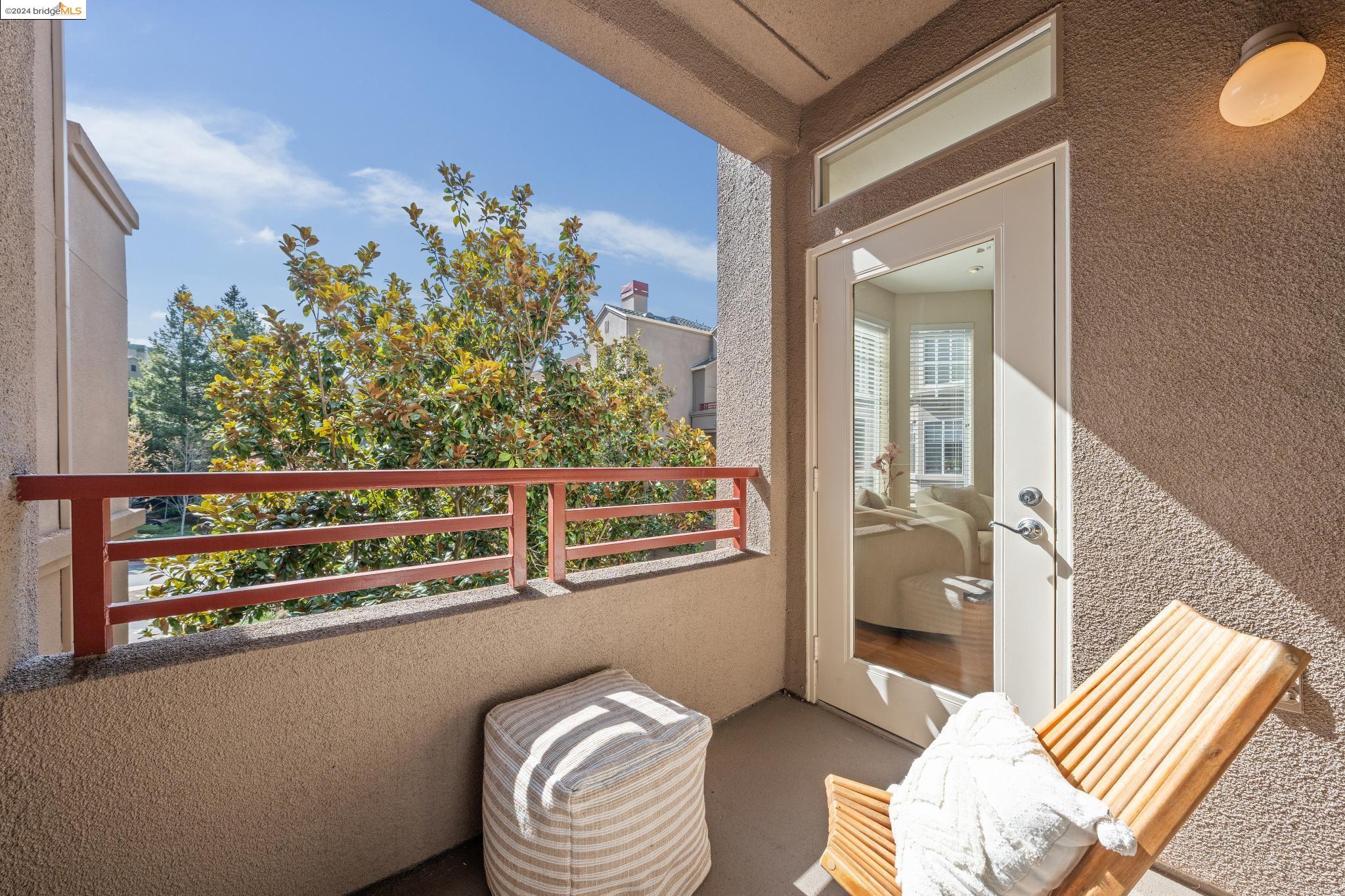 280 Caldecott Ln # 225