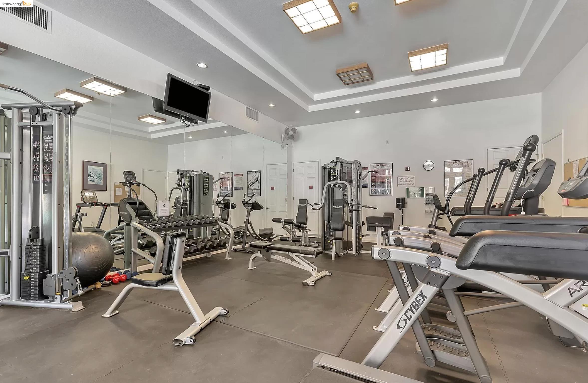 280 Caldecott Ln # 225