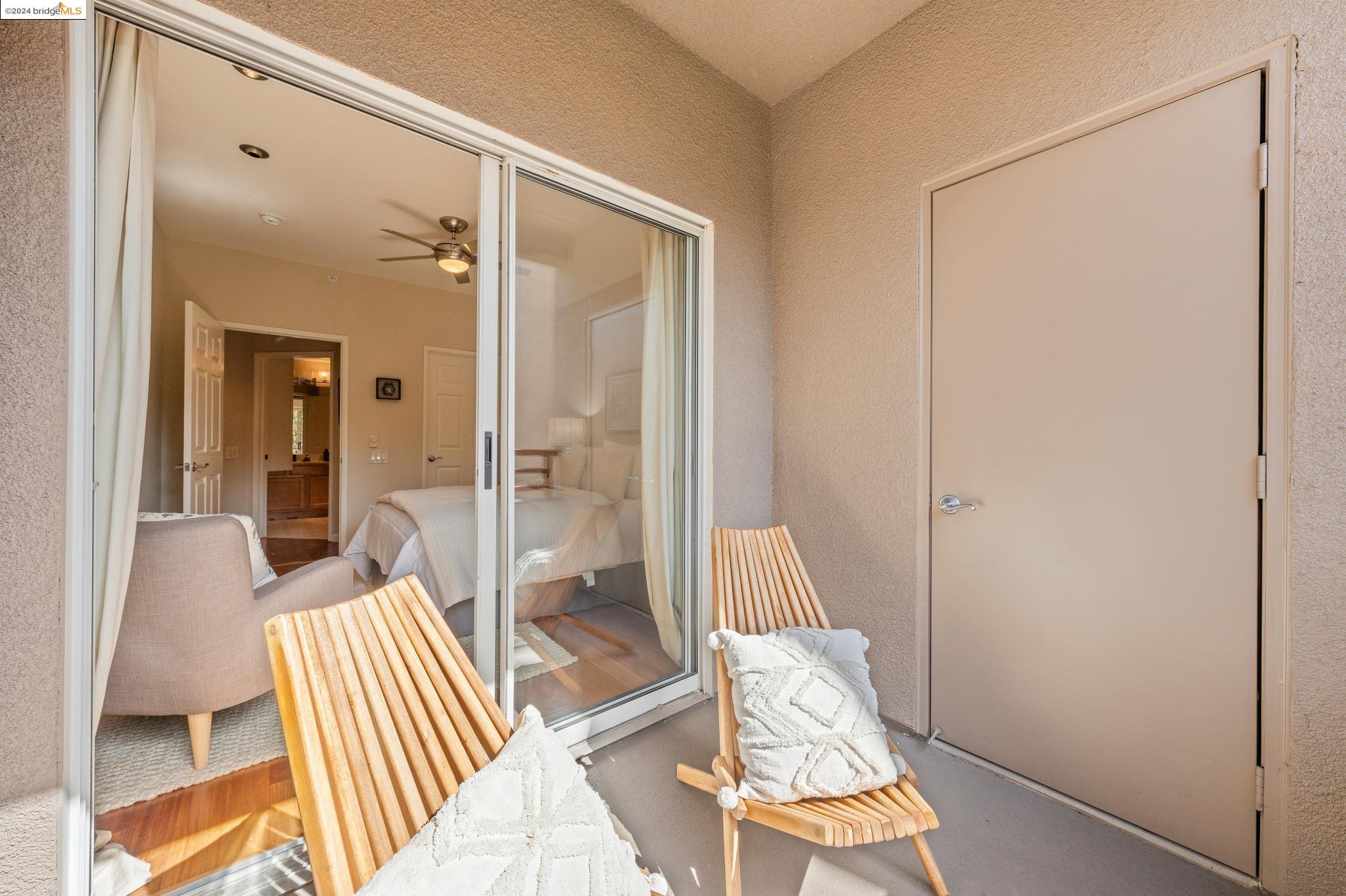 280 Caldecott Ln # 225