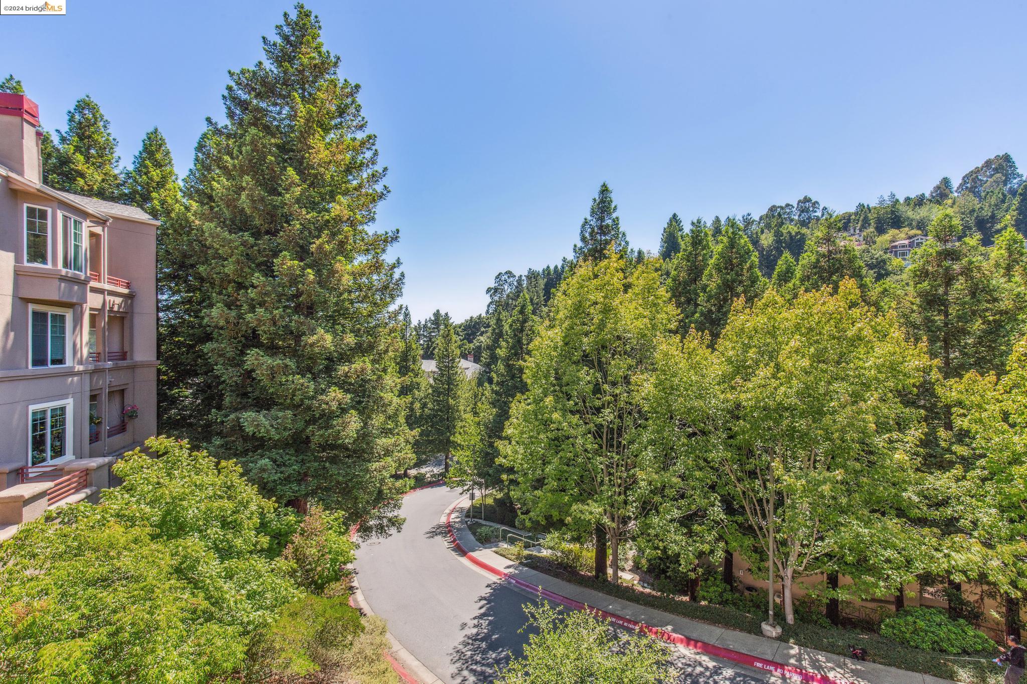 280 Caldecott Ln # 225